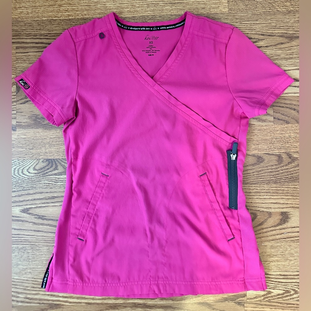 Women’s Scrub Top